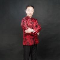 主持人 言行大军