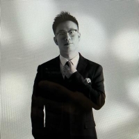 主持人 陈扬