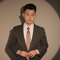 主持人 冯磊
