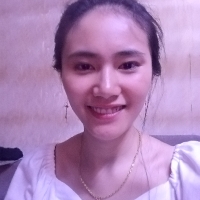 主持人 向璐