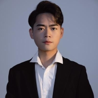 主持人 倾听明诚