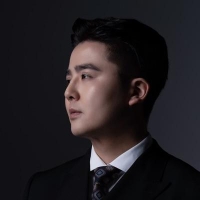 主持人 吴魁