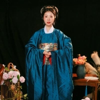 喜娘 子琪