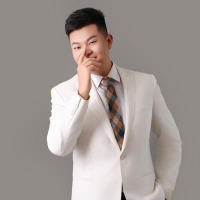 主持人 麦田V小刚