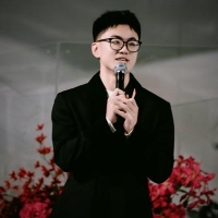 主持人 建成
