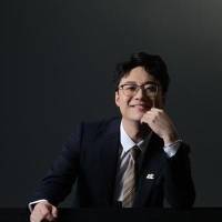 主持人 泽南