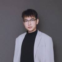 主持人 康铭