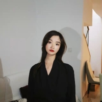 化妆师 丽丽