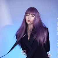 化妆师 一月