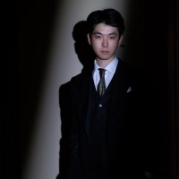 主持人 小牧