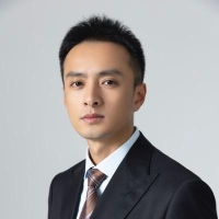 主持人 陈峥