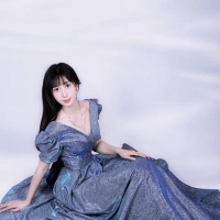 主持人 雨婷