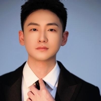 主持人 绅白l一涛