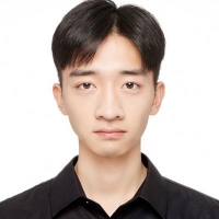 主持人张士博