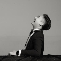 主持人 绅白I天峰