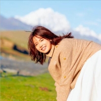主持人美璎