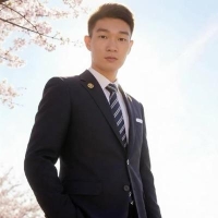 主持人明尧