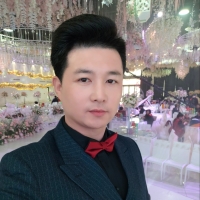 主持人兆平