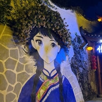 主持人L