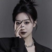 化妆师艾米莉