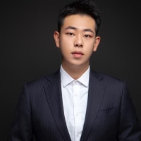 主持人浩瀚