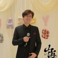 主持人晓峰