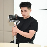 摄像师啊聪