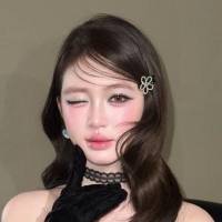 化妆师梓涵