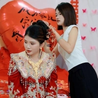 化妆师羊羊