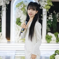 主持人芊芊