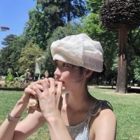 化妆师罗
