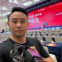 摄像师曾浩然