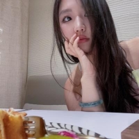 主持人谢欣益