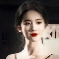 主持人李李